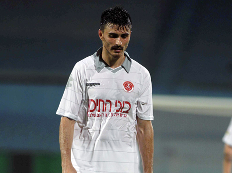 יש לו הרבה מה להגיד. קוטיניו (אלן שיבר)