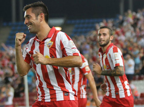 איזו דרמה. צ'ארלס מאלמריה חוגג