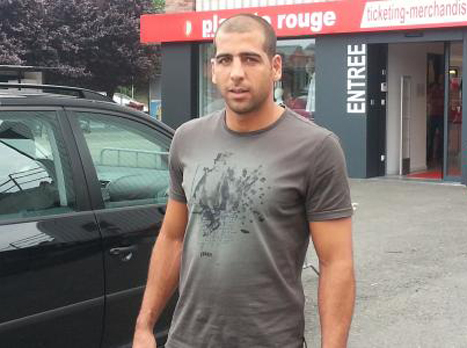 אומר שלום לממלכה, מצטרף למושבה