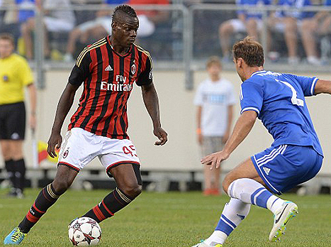 איבאנוביץ' לא נתן לו לעבור. באלוטלי (gettyimages)