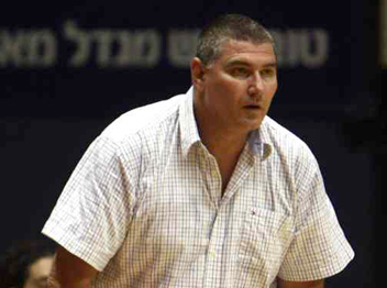 בלינקו, קיבל שחקן נוסף (ניר בוקסנבאום)