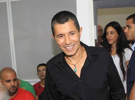 טביב. מנסה להרגיע