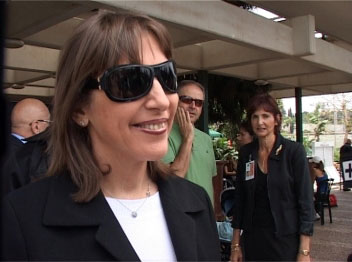 לבנת. ראשי הענפים האולימפיים יכולים להיות רגועים