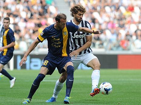 אמור לפתוח. יורנטה