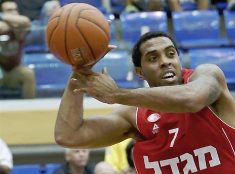 אחראי על הניצחון. קיצ'ן (אלן שיבר)