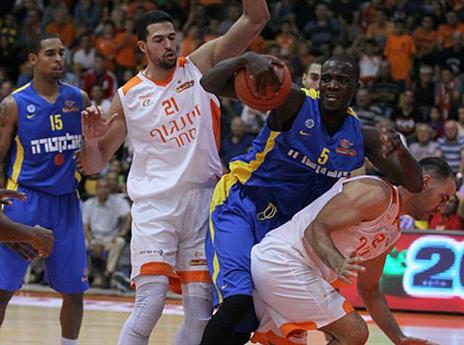 ג'יימס. "נתקן כקבוצה" (מנהלת)