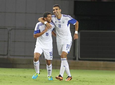 גם שחקני מכבי כבר הצטרפו. מיכה ודאבור (אלן שיבר)