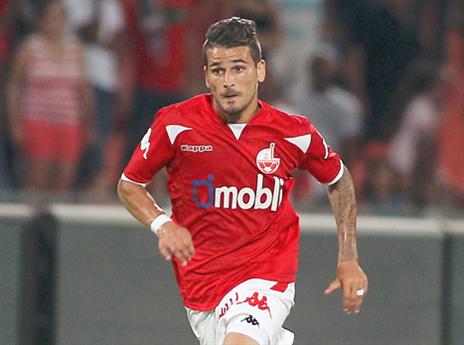 עלה שלב אחד בטבלה וכבש שער אדיר. בוזגלו