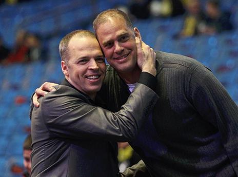 אווירה של חג בהיכל. הנפלד ושלף (אלן שיבר)