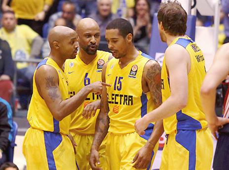 בלי גבוהים, אבל עם מוטיבציה. היקמן (אלן שיבר)