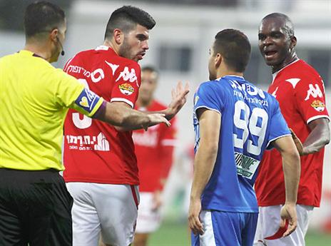 צביקה לוי מרגיע. לא ממש שלט במשחק (אלן שיבר)