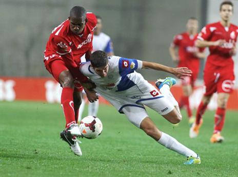 כדורגל לא צריך להיות סבל (אלן שיבר)