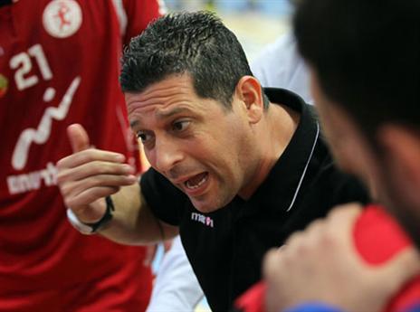 יאפס את שחקניו? פרנקל (דוד פליגל, איגוד הכדוריד)