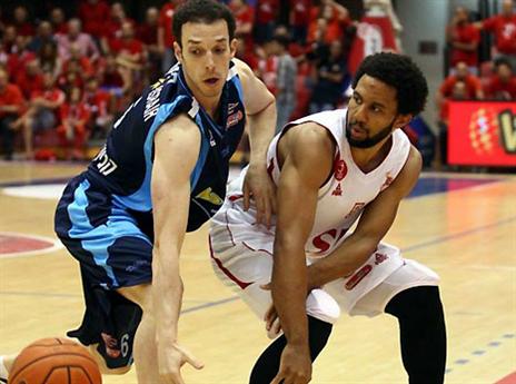 אולי ביום שני יהיה אחרת? בראון מול חנוכי (אתר המנהלת)