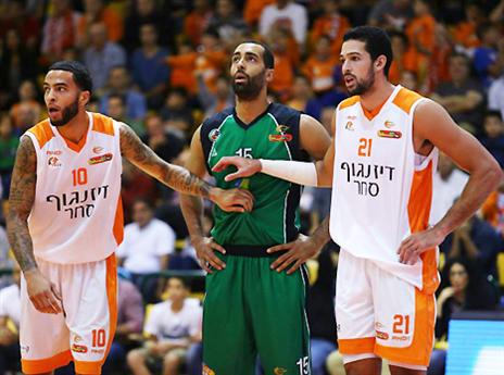 רנדל, שוב כיכב במאני טיים (אתר המנהלת)