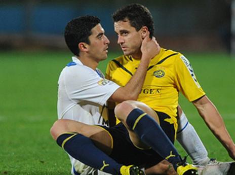 גדל במכבי ת"א, חוזר להפועל פ"ת. שקלים