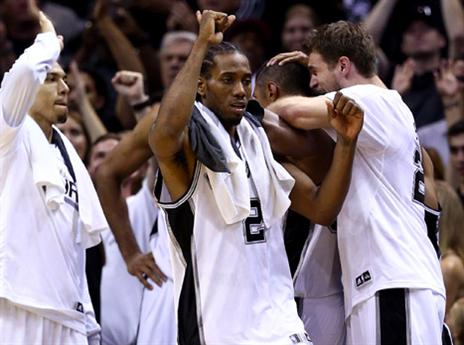 איזו סדרה עבורו. לנארד במרכז (gettyimages)