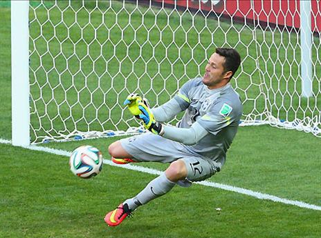 במרכז העניינים