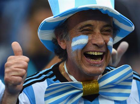 אוהד מאושר. יש סיבה