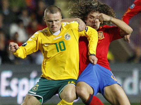 סרנאס מול פויול. ירשים את הצוות המקצועי?