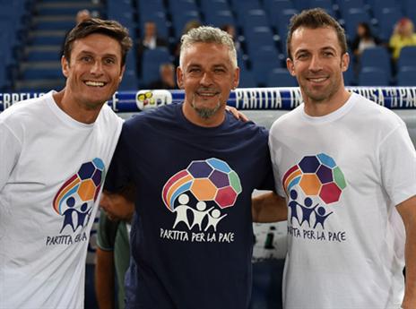 דל פיירו וסאנטי עשו כבוד (GETTYIMAGES)