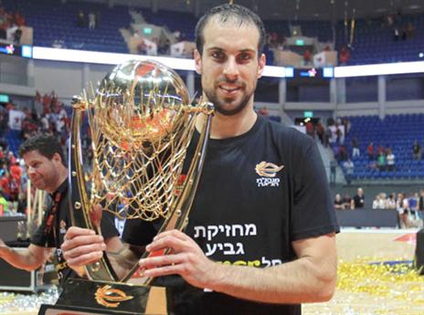 הלפרין והגביע. חגיגה בבירה (אלן שיבר)