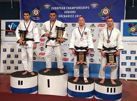 ברוך שמאילוב זוכה בתואר