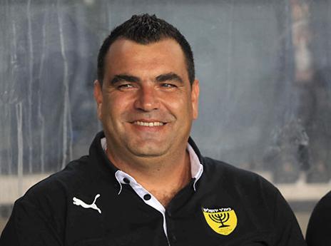 קורצקי, מעוניין בשני שחקנים נוספים (אלן שיבר)