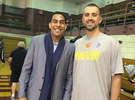 בלו וניקולה, רק אחד יהיה במכבי העונה (האתר הרשמי)