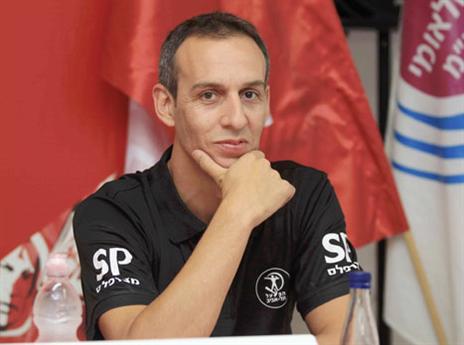 הביא איתו את גייטס. קטש (אלן שיבר)