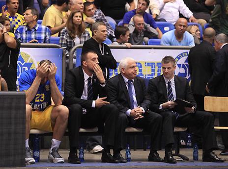 הספסל של מכבי. התמונות המארנה חוזרות (אלן שיבר)