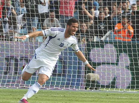 מחכה לבוסניה. חמד במדי הנבחרת (אלן שיבר)