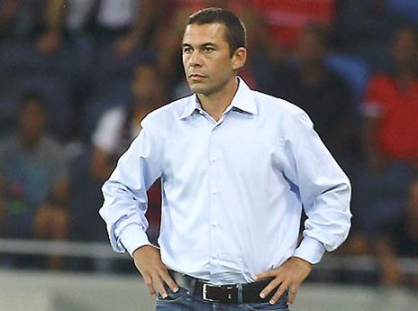 לוי, רתח על שחקניו (אלן שיבר)