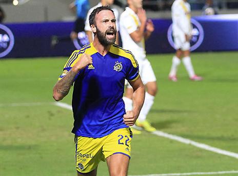 פריצה, מרגיש בבית (אלן שיבר)