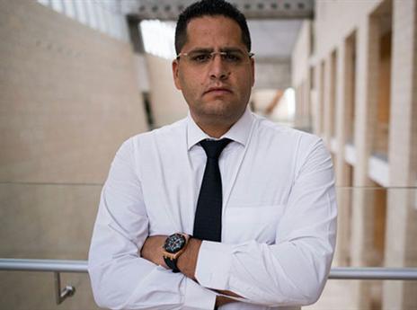 עו"ד תומר נווה. מייצג את עוביידה