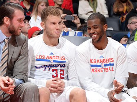 היה להם זמן לשבת ולצחקק (getty)