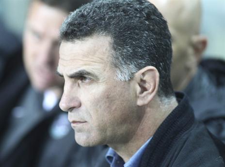 יש לו הרבה על מה לחשוב עכשיו. בלבול