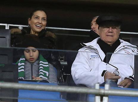 גם הפסד על המגרש, גם ירגיש מכה קטנה בכיס? שחר (אלן שיבר)