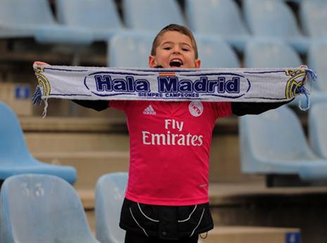 האוהד הזה מבסוט מהתוצאה (gettyimages)