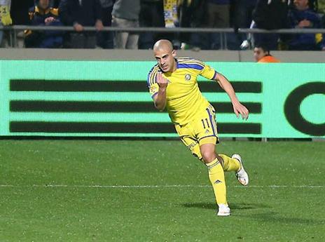 יודח מההרכב כדי שלא יספוג צהוב. בן חיים (אלן שיבר)