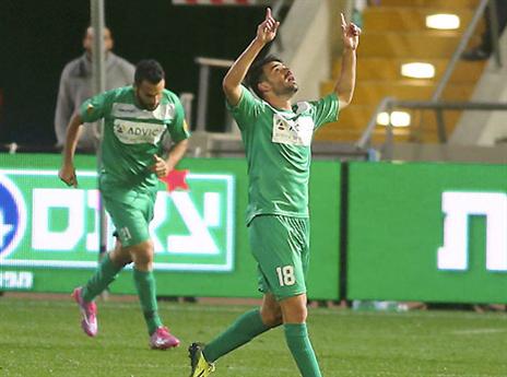 חזר לבלומפילד, וחגג. פדידה (צילום: אלן שיבר)