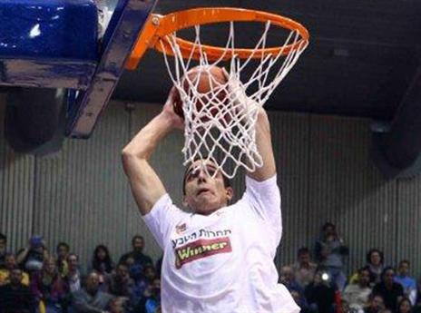 איתי שגב  באולסטאר הקודם. ישמור על הכתר? (עודד קרני)