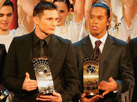 רונאלדיניו, רצה את למפארד לצידו (GETTYIMAGES)