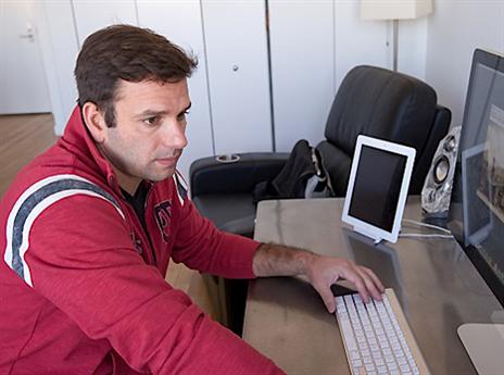 לא קל להביא לירושלים אנשי עסקים כמו אורי אלון