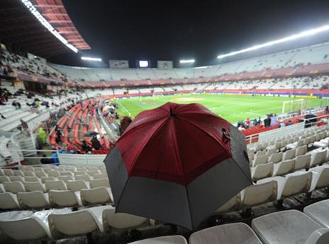 קצת גשם לא יעצור את הדרבי בספרד (gettyimages)