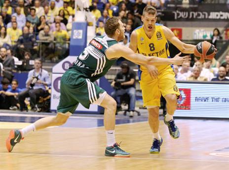 הביא אנרגיה מהספסל. לינהארט (צילום: אלן שיבר)