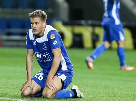 "אנחנו נראים כמו כלום ושום דבר" (עודד קרני)