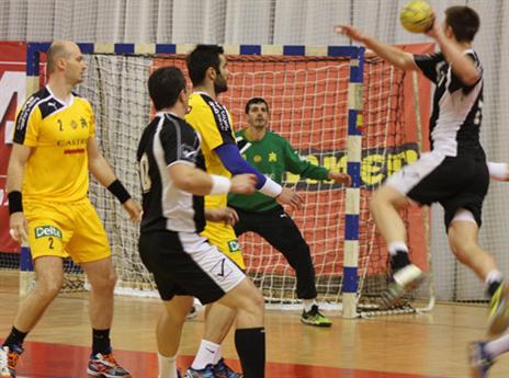 מכבי ת"א בדרך להדחה? (עמוד פייסבוק של מכבי ת"א)