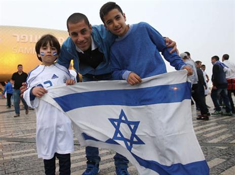 גם לירן ליאני בא לסמי עופר (אלן שיבר)