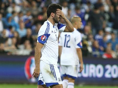 בייל לא נרתע מולו. דגני (אלן שיבר)